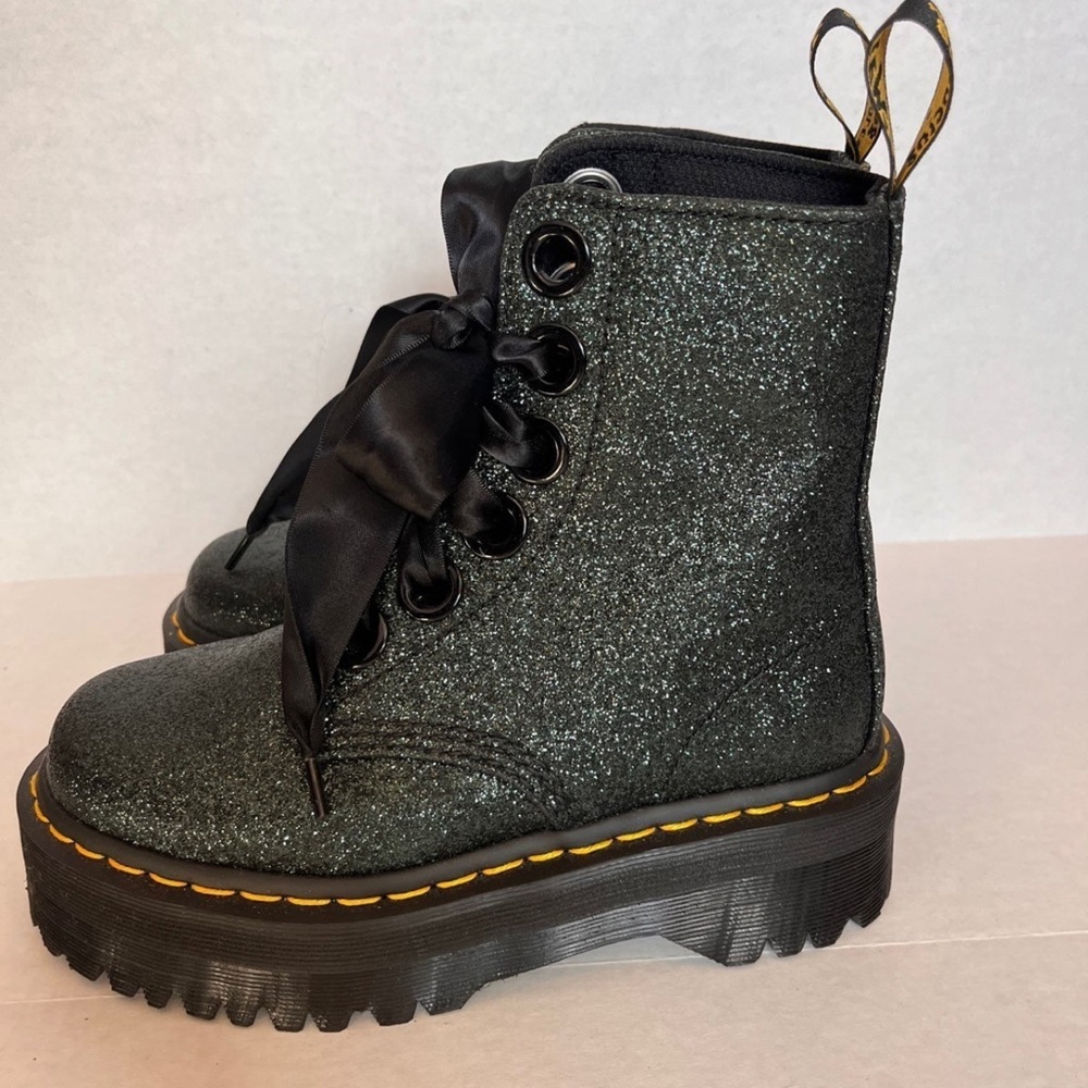 RARE fine green glitter Dr. Martens size 7 US
